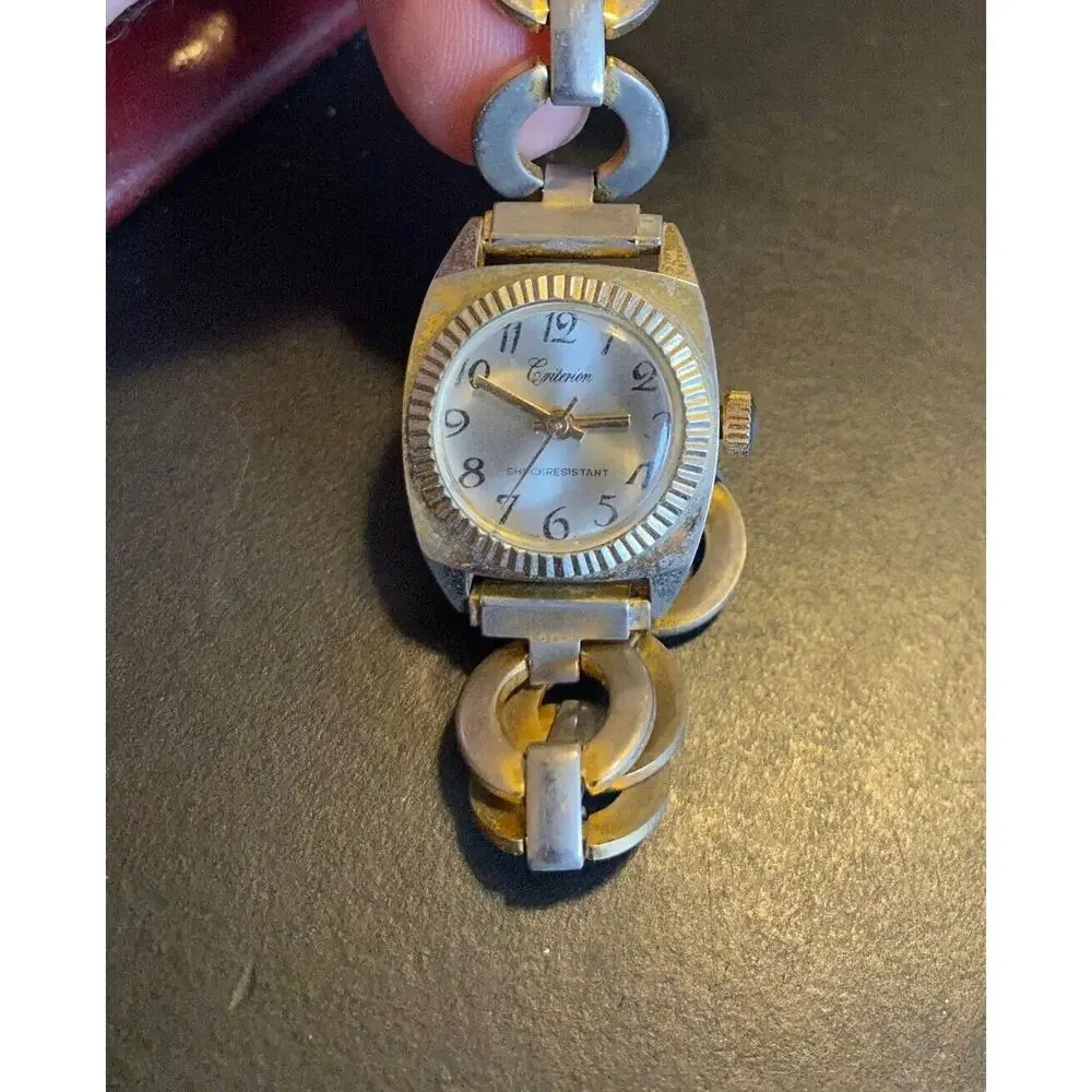 VTG Women's Criterion Watch, Gold Tone, Shock Resistant, Manual, REPAIR